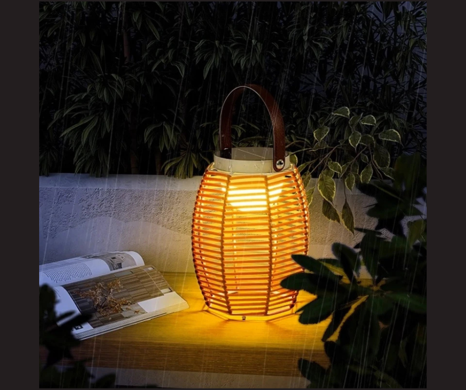 Lampe de Table Solaire en Rotin