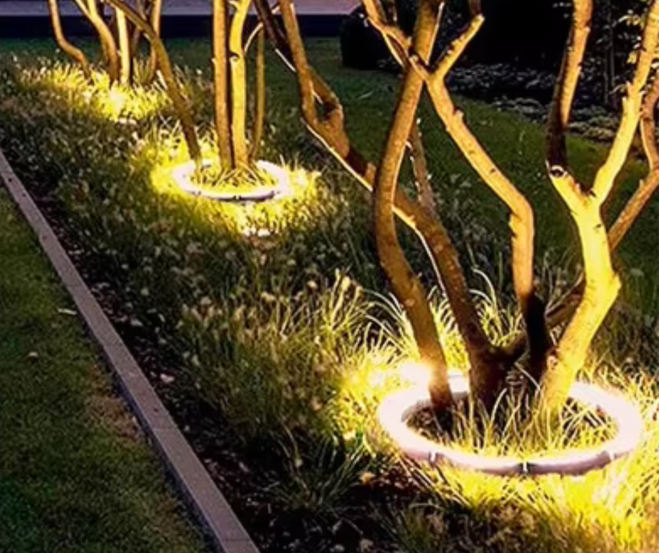 Solar LED Tree Projector