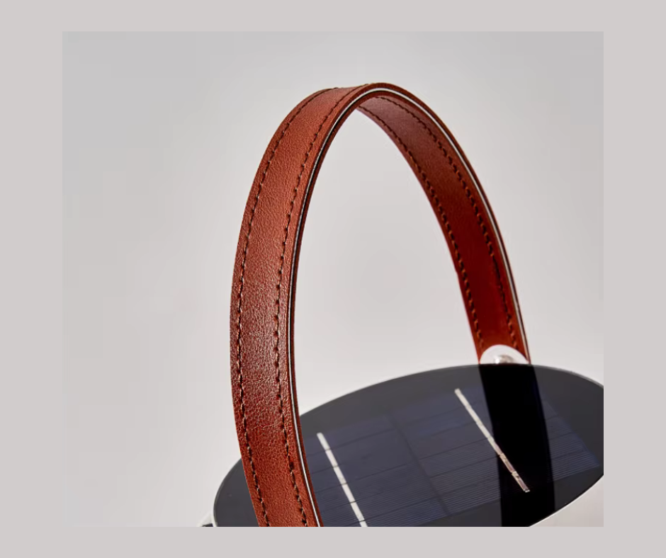 Lampe de Table Solaire en Rotin