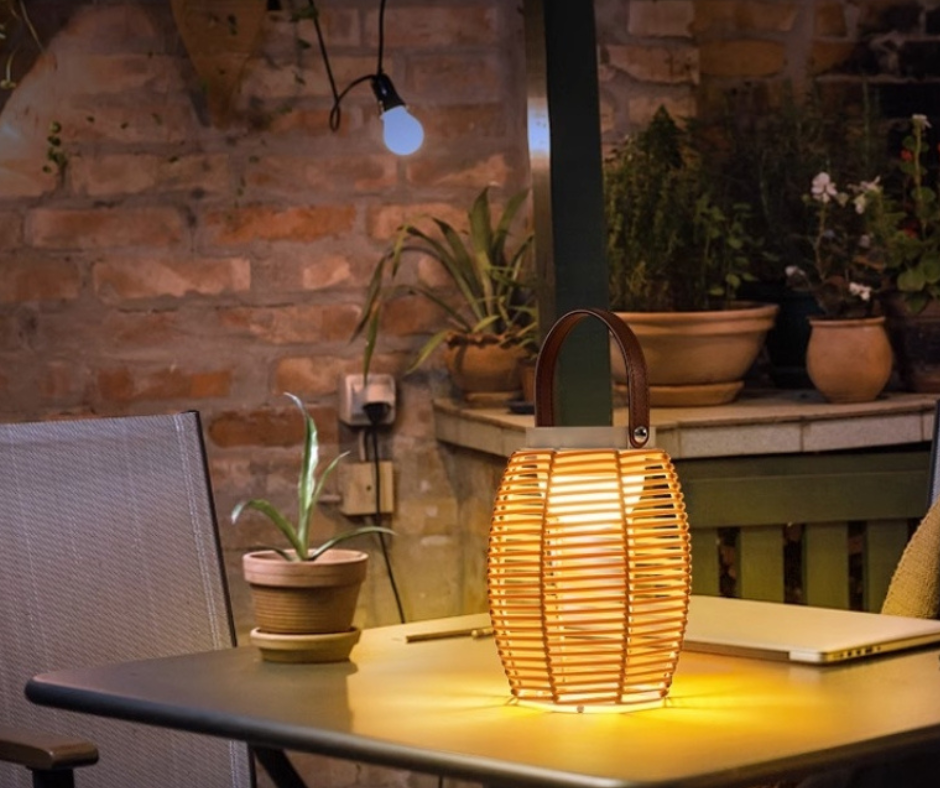 Lampe Rotin LED Solaire