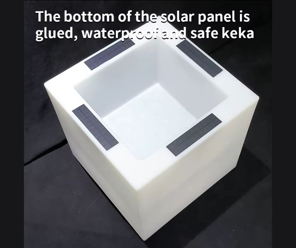 Pot de fleurs solaire à LED