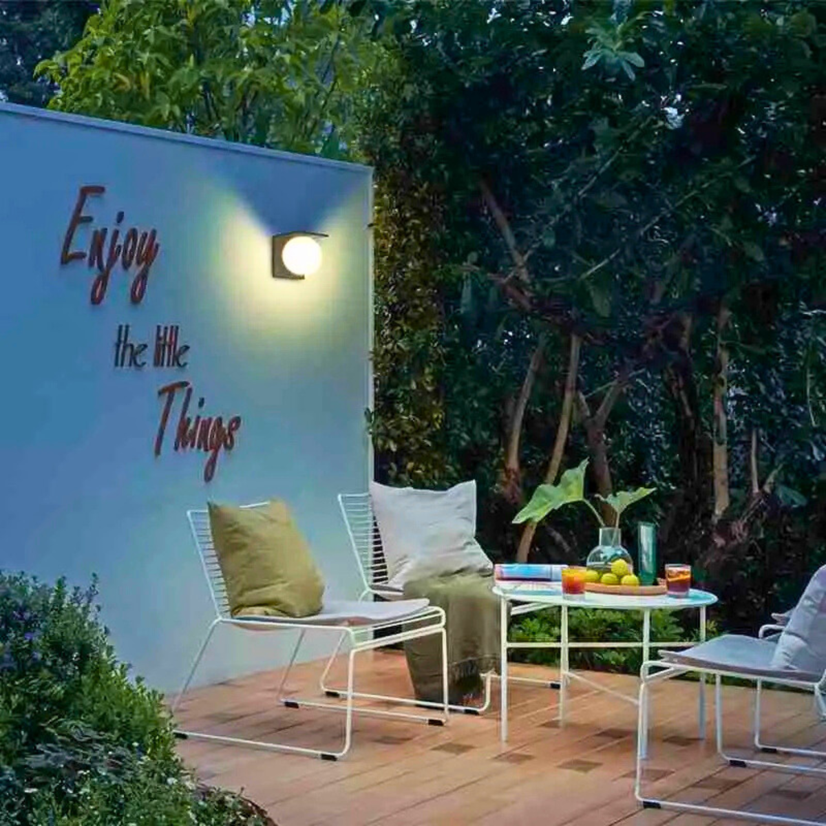 Solar LED Wall Light