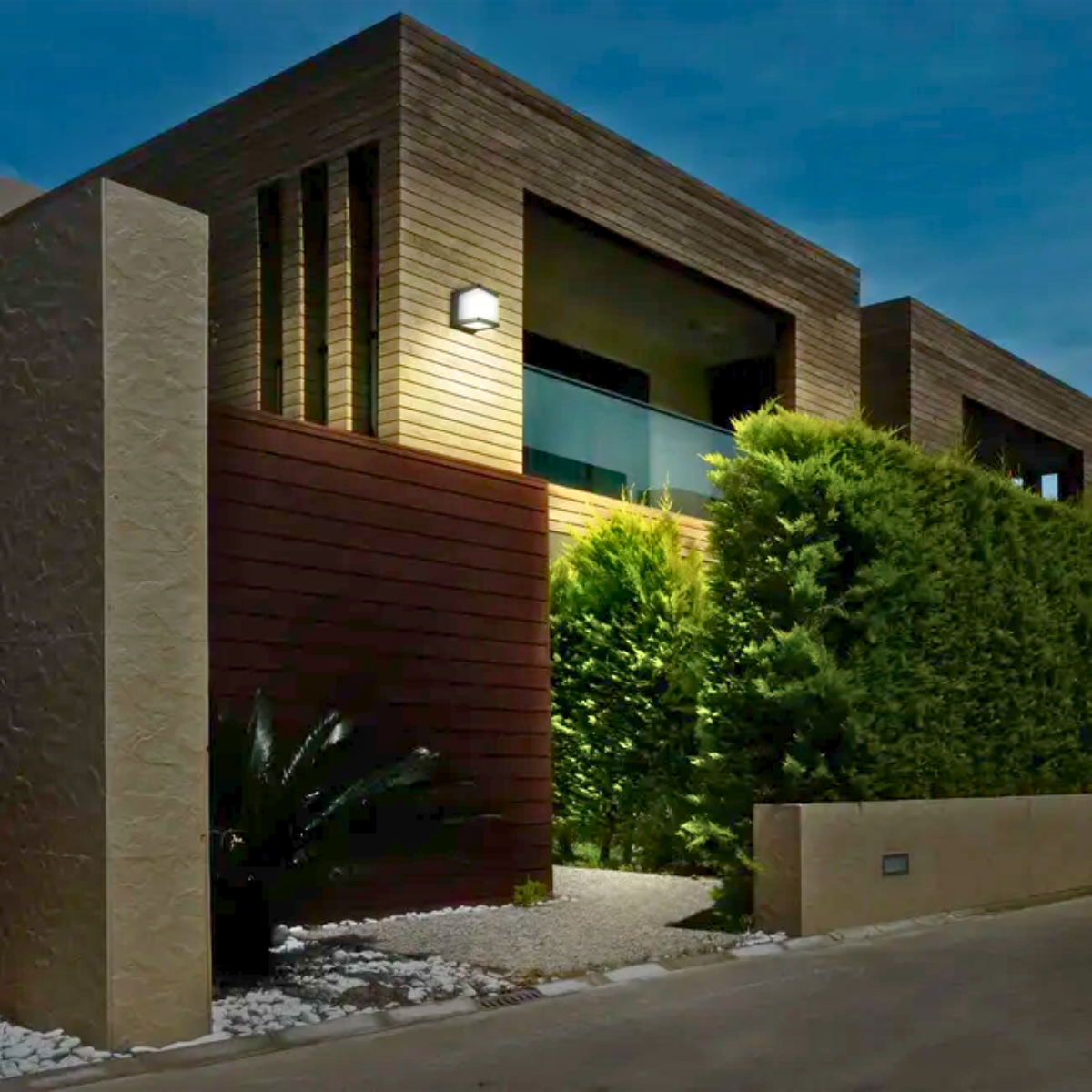 Solar Movable Wall Light