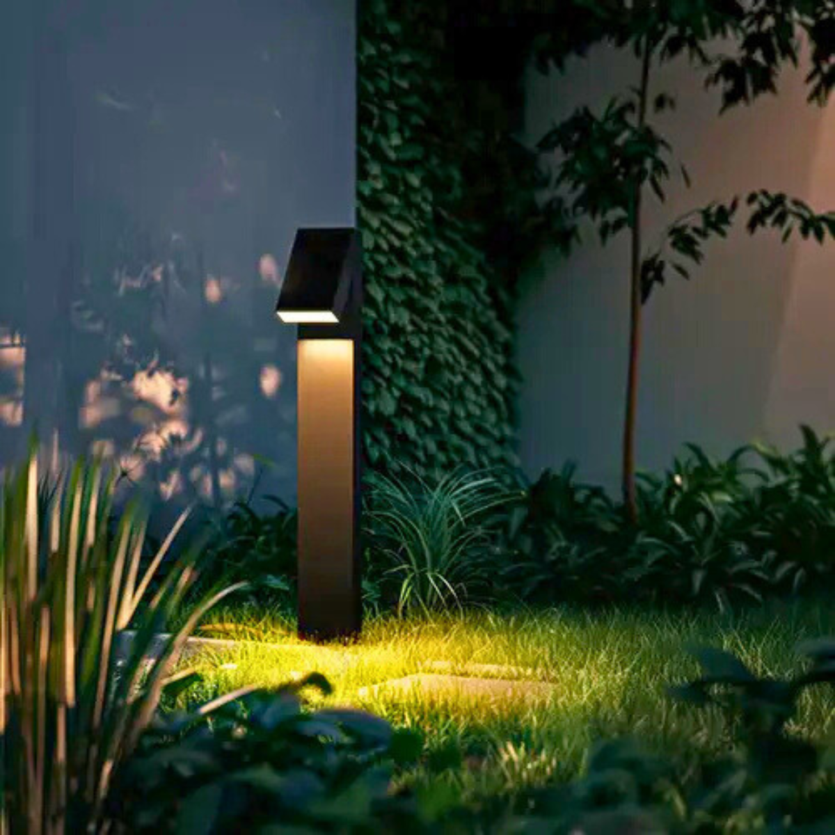 Solar Lawn Bollard