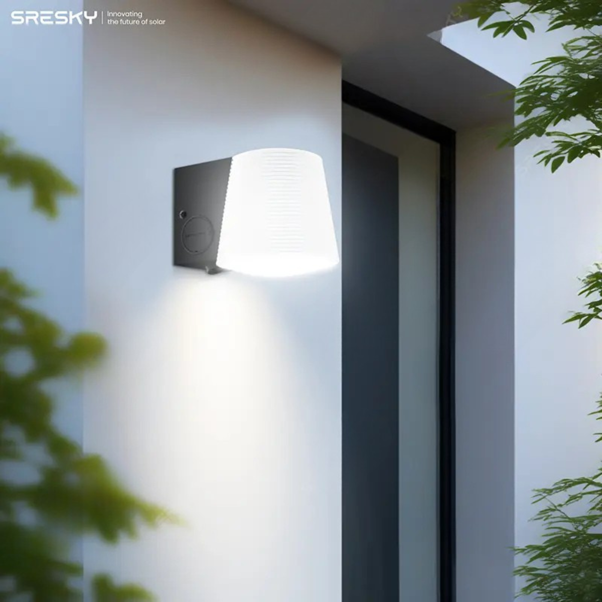 3-IN-1 Garden/Wall Light