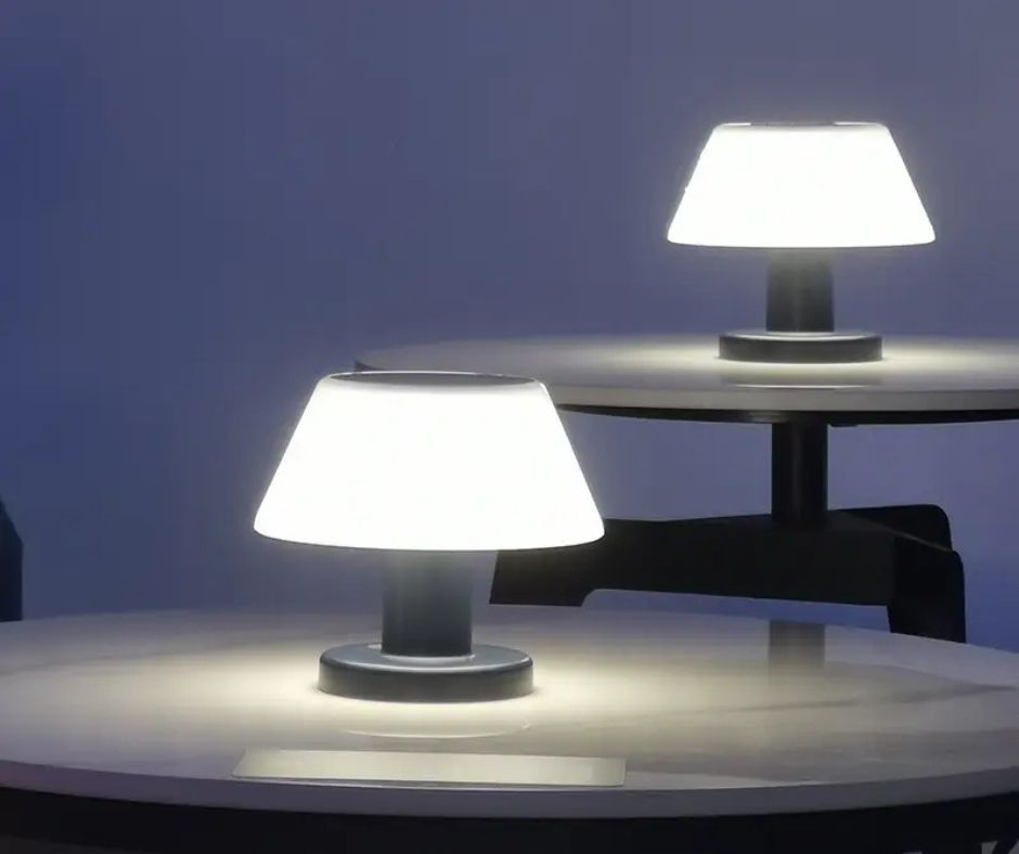 Lampe de table USB solaire