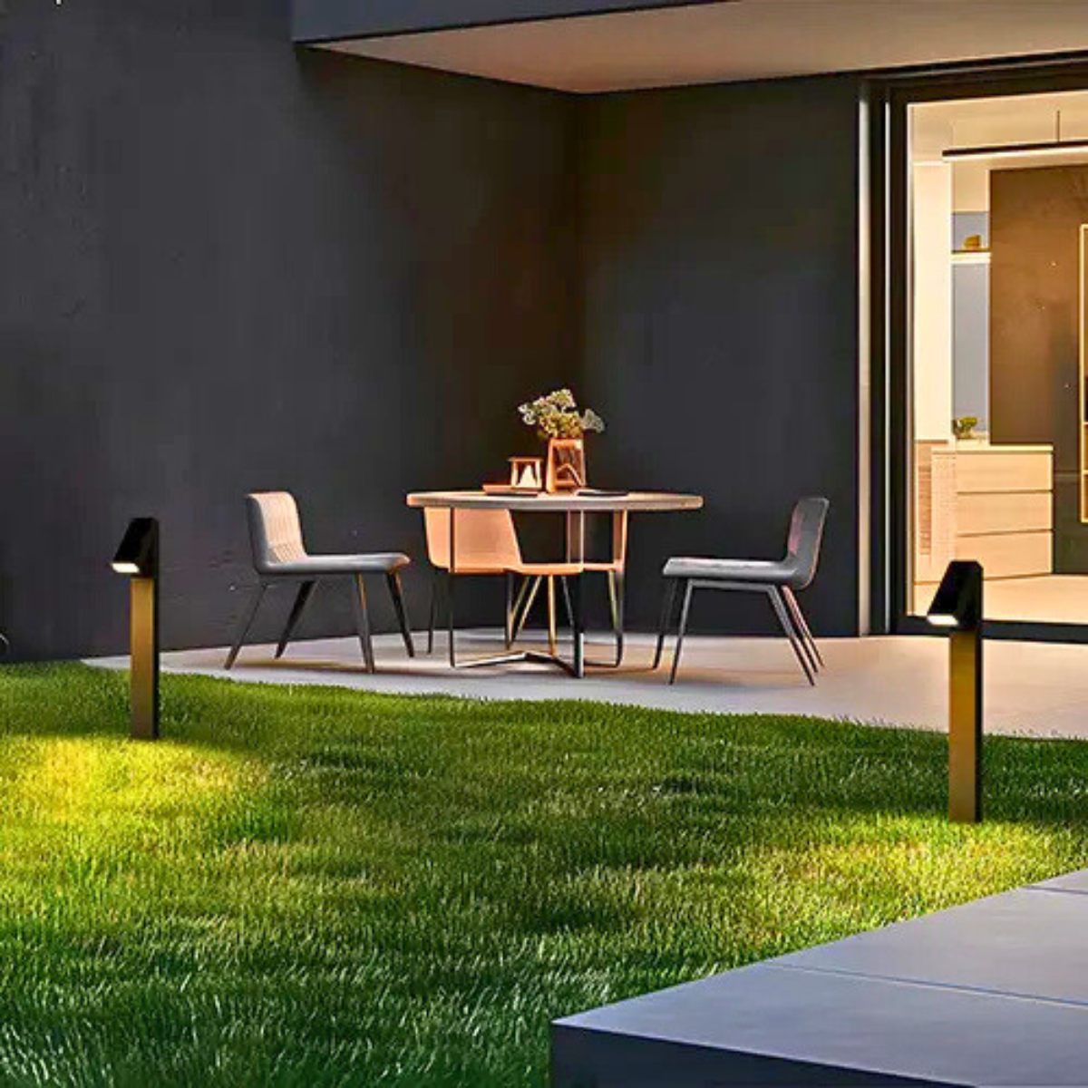 Solar Lawn Bollard