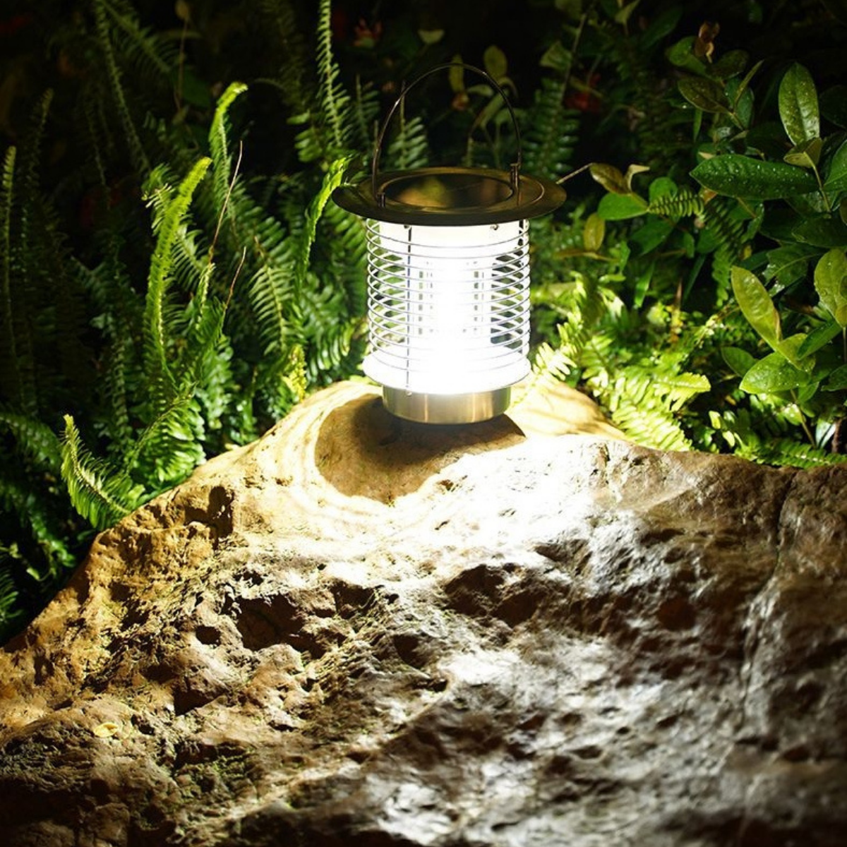 Lámpara solar LED antimosquitos