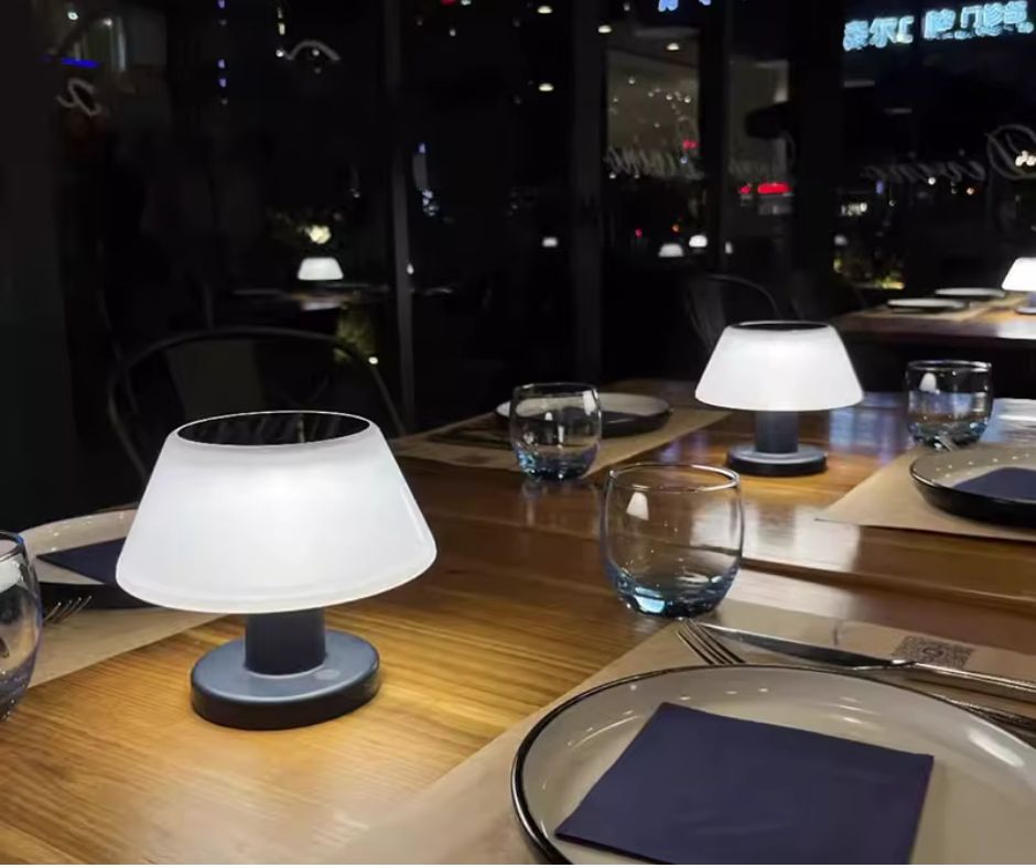 Lampe de table USB solaire