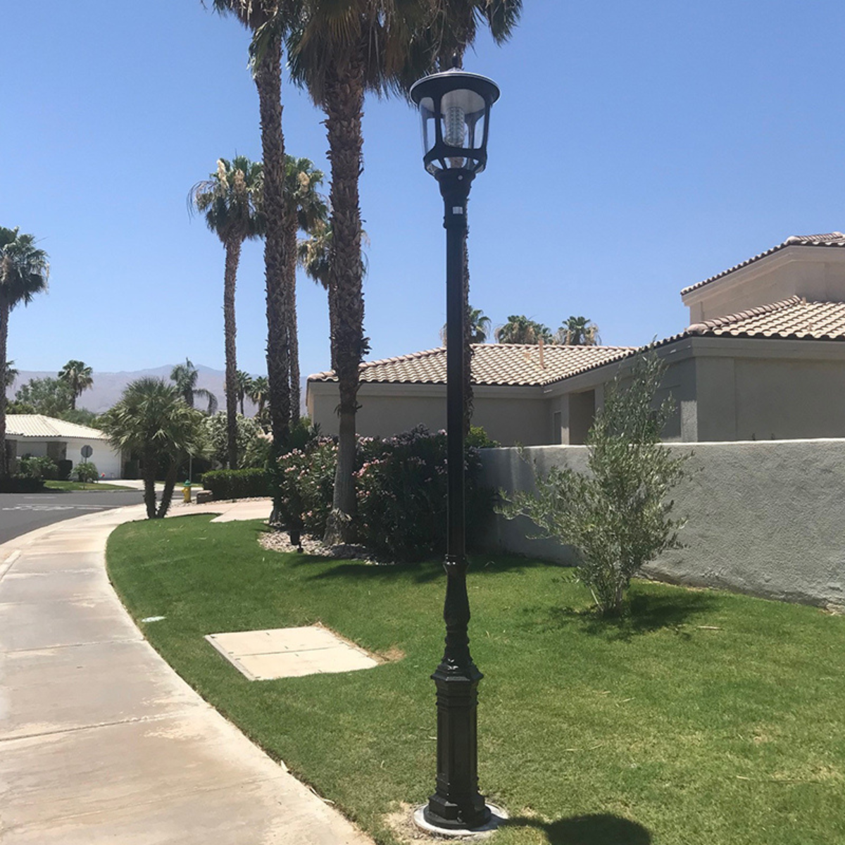 Éclairage paysager solaire à LED