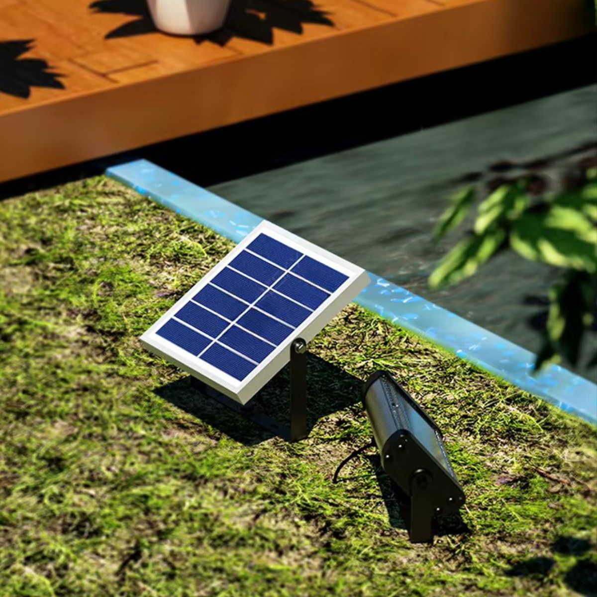 Lampe LED RGB solaire pour jardin